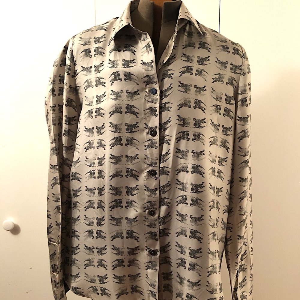 Burberry prosum collection gray silk blouse with the prosum logo horse